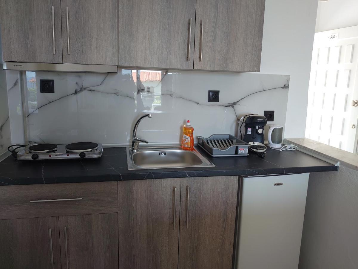 Merida Apartments Μόλα Καλύβα Εξωτερικό φωτογραφία